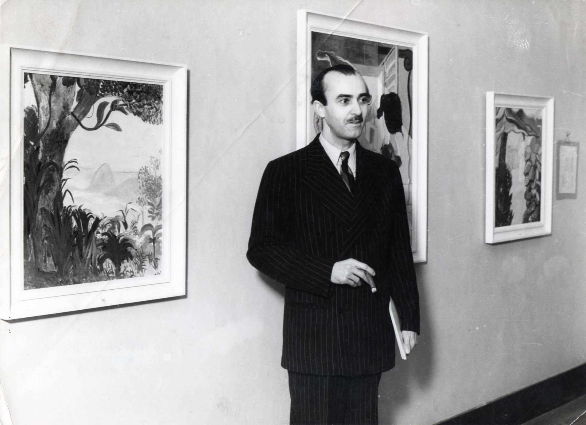 1943-Exposition-à-Porto.jpg